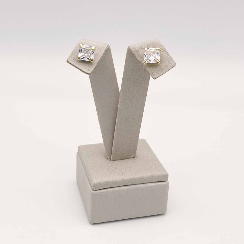 Brinco Ponto de Luz Quadrado 7 MM